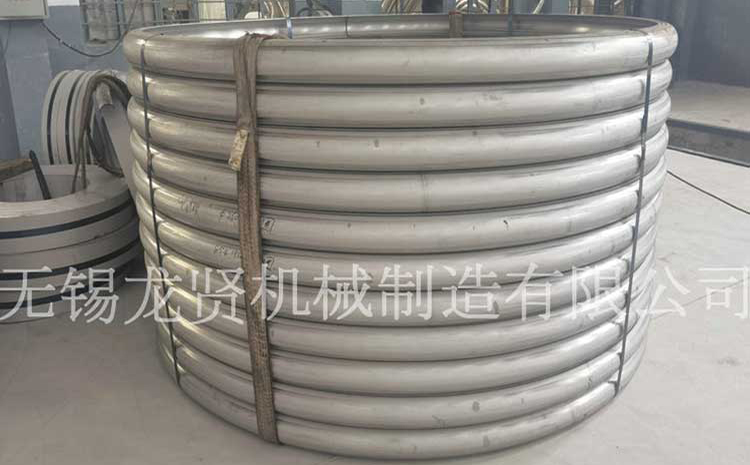 筒體外半管的結(jié)構(gòu)特點、功能與應(yīng)用怎樣？